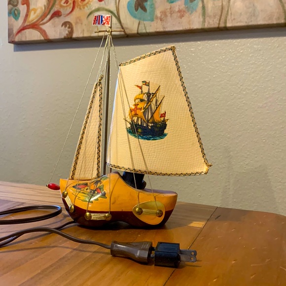 Vintage Holland Clog/ Sail Boat Desk Lamp - Picture 1 of 2